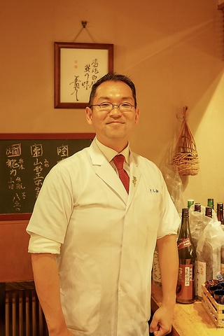 百年続く江戸前の仕事と、日本酒コンクール優勝者のペアリングを楽しんでください！