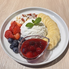 ミックスベリー＆バナナ・ヨーグルト