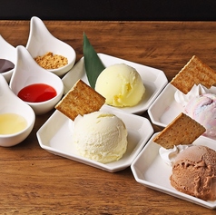 バニラアイス-クラッカーホイップ添え-