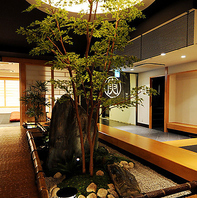 京情緒あふれる坪庭！掘りごたつ式個室で上質な寛ぎを♪