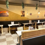 広々とした店内でごゆっくりとお寛ぎ下さい！各種宴会に♪貸切可