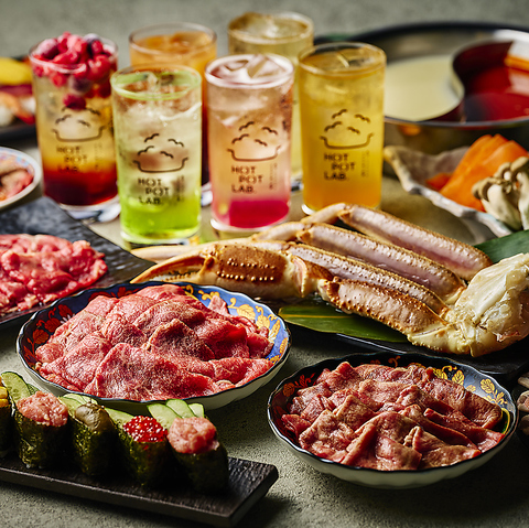 オシャレな空間でしゃぶしゃぶ、すき焼き、寿司の食べ飲み放題で特別な時間を！