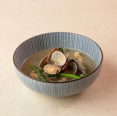 あさりと春菊をお酒で蒸したやつ