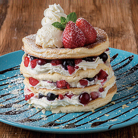 厳選された豆を使用した珈琲が自慢。お食事をいただいている間に店頭で焙煎致します。