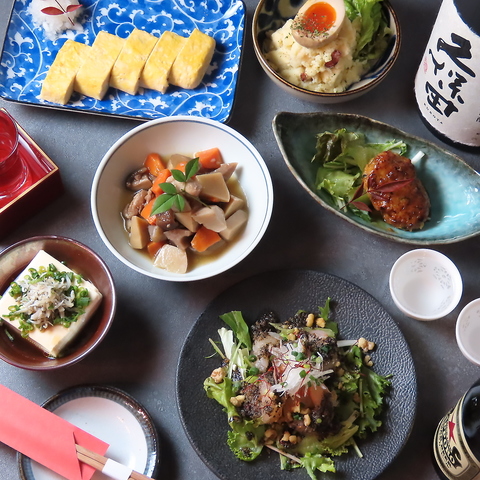 新潟地酒×新潟人気メニューの創作料理が楽しめる【大人たちの隠れ家】駅前徒歩6分