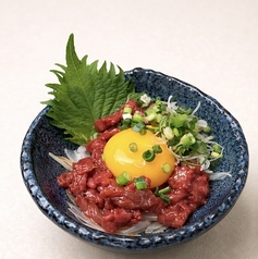 馬刺しユッケ