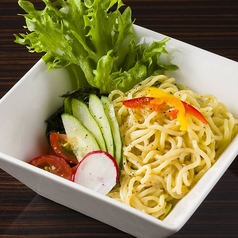 ～製麺の特製胡麻ダレラーメンサラダ