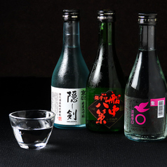 愛媛の地酒など、厳選した日本酒をこだわりのお料理と