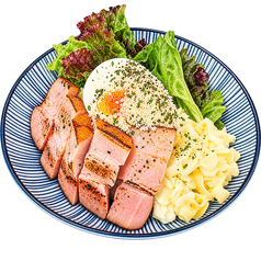 香る厚切りベーコンのポテトサラダ