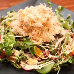 カニサラダ/シーザーサラダ（温玉添え）