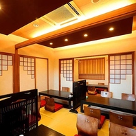 最大24名様まで対応可能な開放感ある座敷