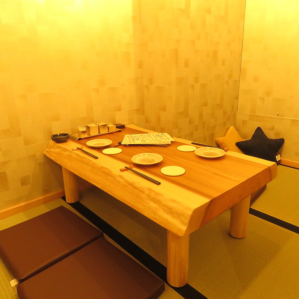 テーブル席や座敷、カウンターなどお席の種類が豊富☆