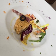 秘伝の隠し味！茶葉で深みを追求