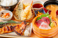 刺身、焼魚、天ぷらと楽しめる【魚盛御膳】