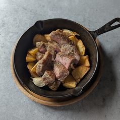 山形豚肩ロース肉のガーリックロースト