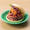 料理メニュー写真&nbsp;贅沢うにくユッケモナカ