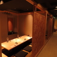 落ち着いた雰囲気の中で楽しむ各種宴会。会社宴会やプライベートの飲み会、歓送迎会などにぴったりの作りになっております。