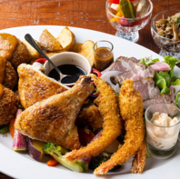 種類豊富なお弁当・オードブルなどテイクアウトも人気！