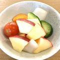 料理メニュー写真 彩り野菜とリンゴのピクルス