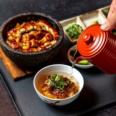 元祖石焼き　うなぎおこげまぶし（上）