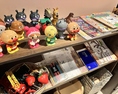 キッズコーナーも充実。オモチャやぬりえ、折り紙で遊ぼう