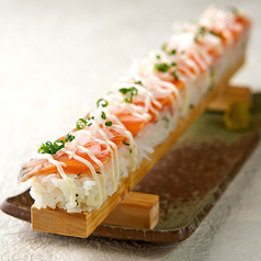 オニオンサーモンマヨ寿司