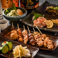 【自慢の逸品】こだわりの焼き鳥と鶏料理！