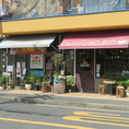 『Cafe SAKURA』と隣接の『さくらワンダールーム』　スペースレンタル料1時間：800円。