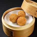 お食事の〆に『杏仁豆腐』や『ゴマ団子』などの中華スイーツも楽しめちゃいます♪