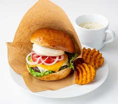 牛100%! 自家製パティのハンバーガープレート