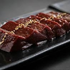 当店のオススメ!新鮮!炙り和牛レバー