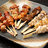 リーズナブルに楽しめる自慢の串焼きは100円(税込)から