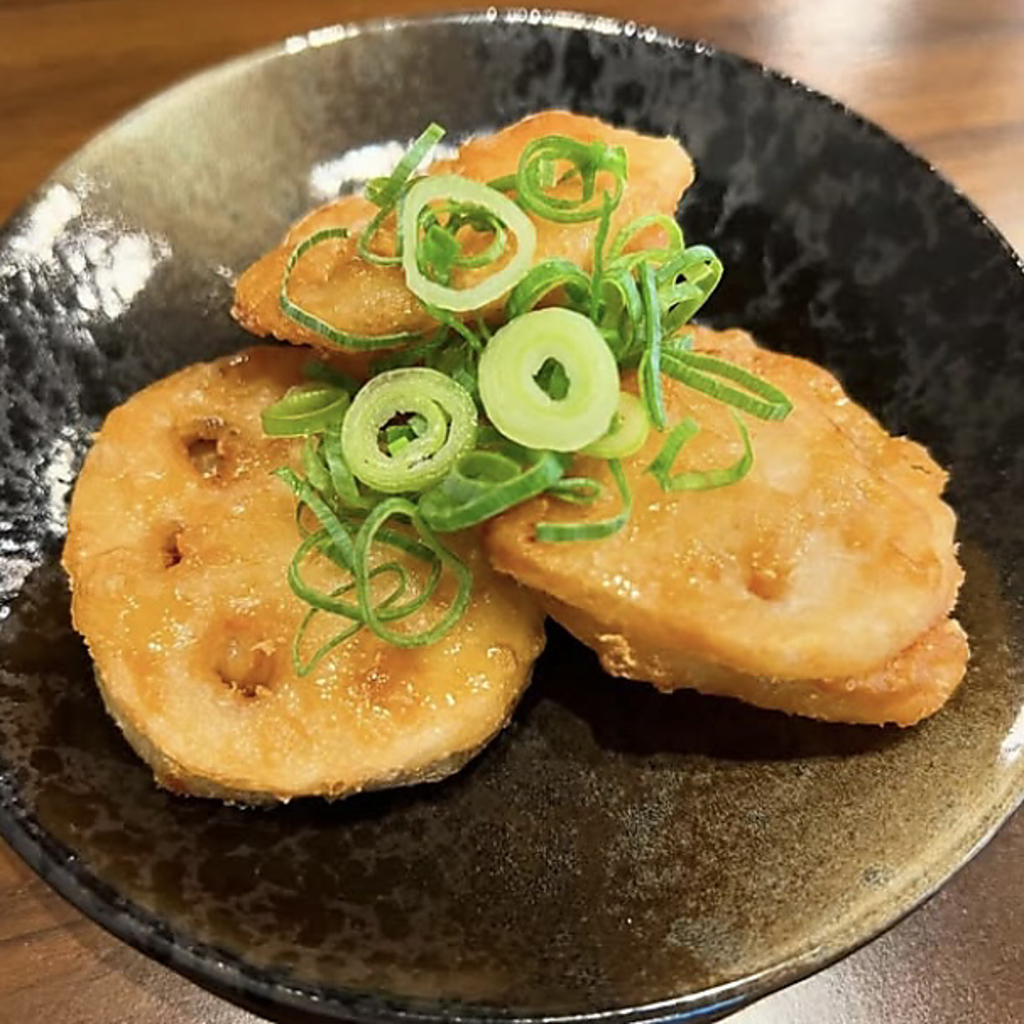 一品料理もバリエーション豊富にご用意！一品一品丁寧に調理してご提供。焼き鳥の待ち時間にもどうぞ