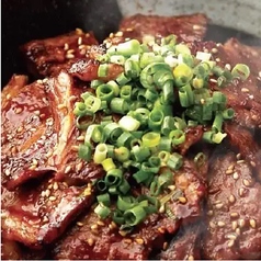 国産牛カルビ丼