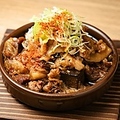 料理メニュー写真&nbsp;肉豆腐
