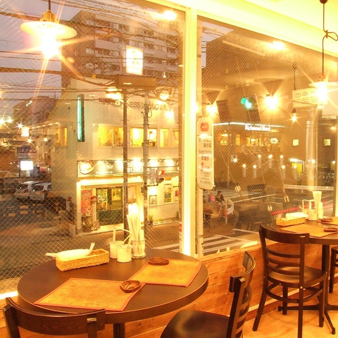 AY _CjO AZ DINING OX