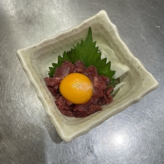 馬刺しユッケ