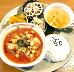 チキンとお豆のトマト煮込みミニプレート