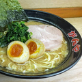 料理メニュー写真 味玉ラーメン