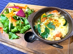 4月1日～4月30日限定　チキンと野菜のアクアコッタ～たまごとチーズのせ