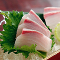 料理メニュー写真&nbsp;季節のブランド魚を赤字大特価でご提供。今時期は『大分ヒラマサ』お刺身