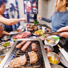 焼肉ホルモン西原商店 浜松店の雰囲気2