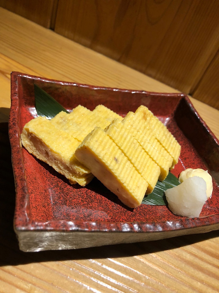 やたらと人気の出汁巻玉子 出来立て熱々です