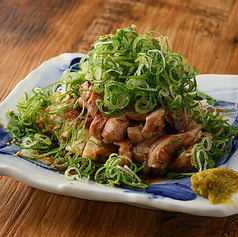 モモ肉たたき葱まみれ
