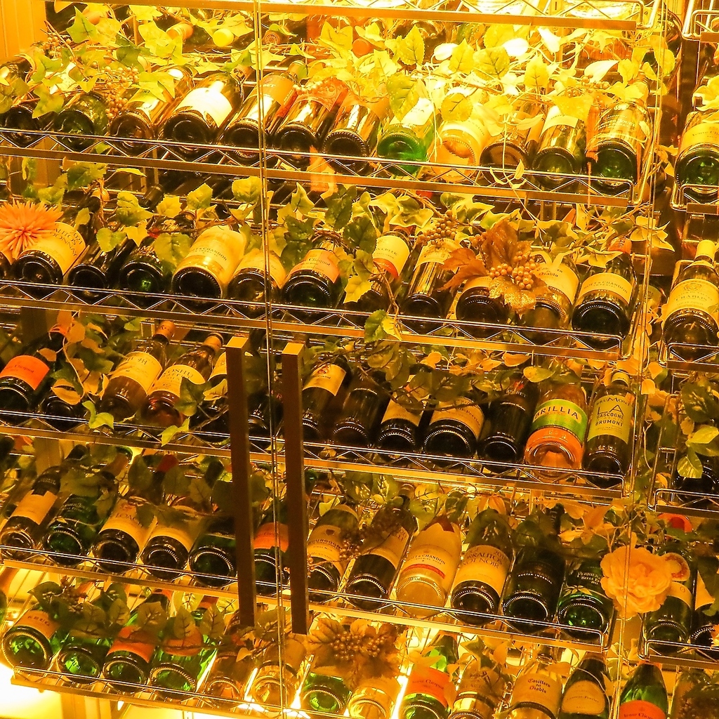 自慢の創作料理によく合う、こだわりの日本酒やワインが豊富！