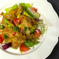 燻製チキンとアボカドのハニーマスタード/まぐろユッケ