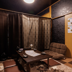 広々としたお座敷を2階にご用意しております。昔からのご友人と語り合いながら、美味しいお料理を囲み、、心ゆくまで楽しい時間をお過ごしください◎※2階席のご利用は前日までの要予約！平日は19時～、土日祝は18時～から利用可能です。