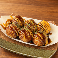 自慢のたこ焼きは店内で焼き上げ!!