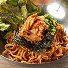 ピビン麺