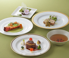 新潟グランドホテル フランス料理レストラン ベルビューのコース写真